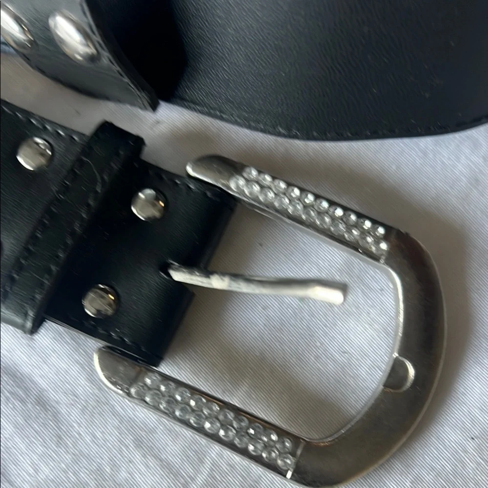 Source Unknown Black Leather Studded Belt